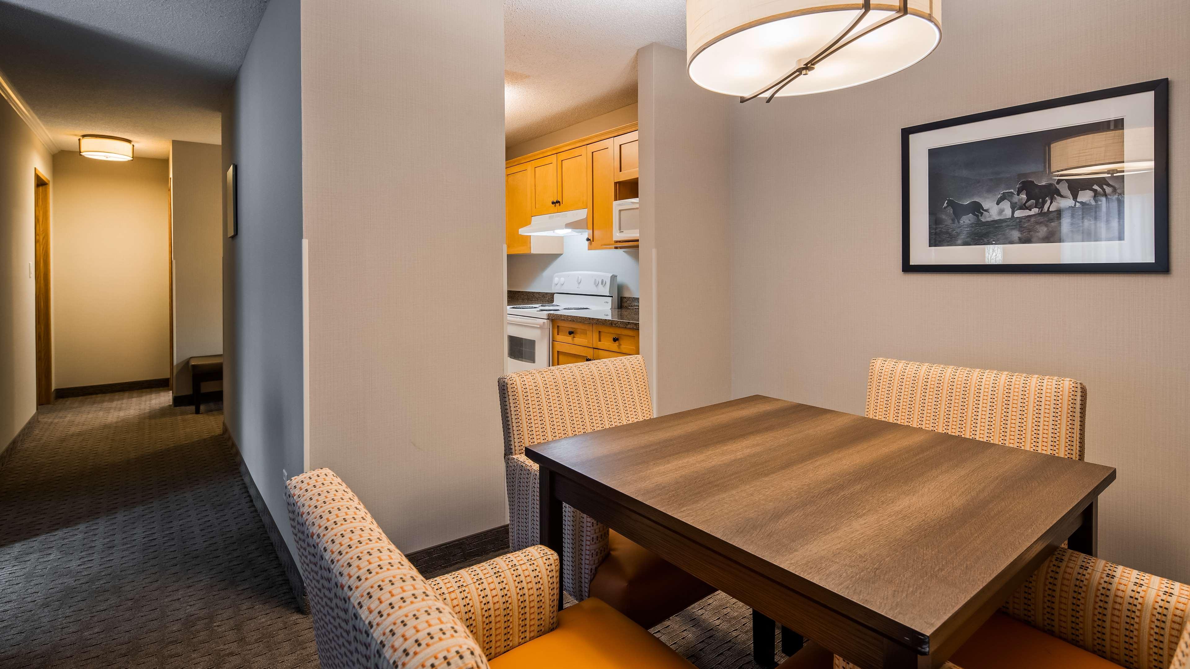Best Western Plus Country Meadows Inn Aldergrove Экстерьер фото