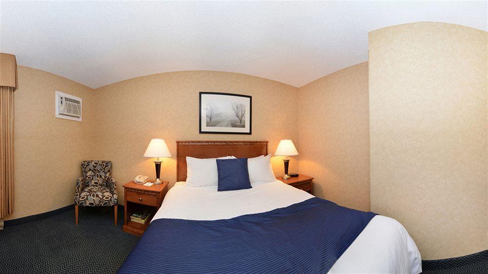 Best Western Plus Country Meadows Inn Aldergrove Экстерьер фото